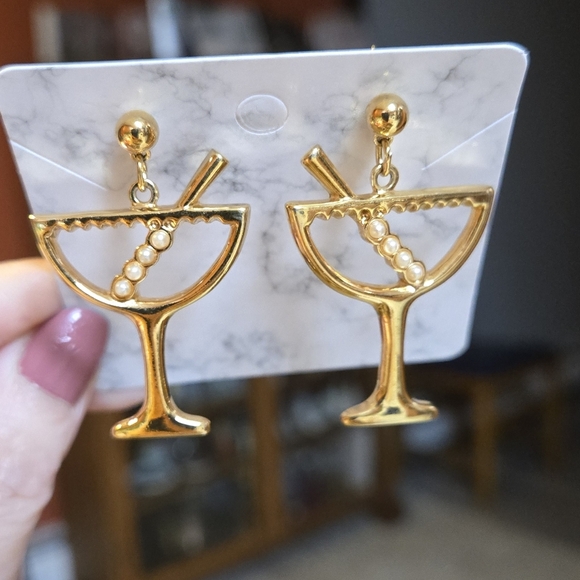 Gold Tone Wine Cups Earrings - Picture 1 of 13